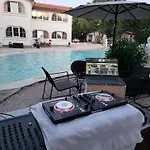 Royal Aparthotel Lisice